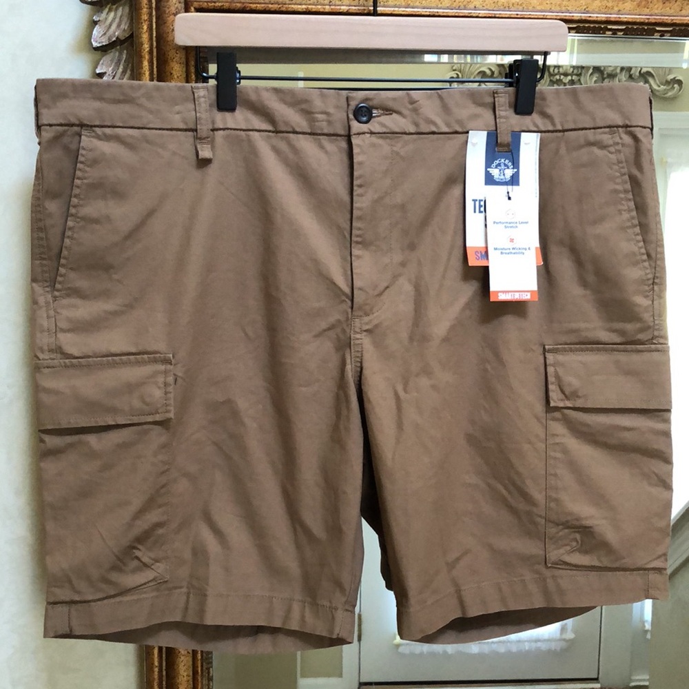 New Dockers Tech Cargo short.  Size 42.  Brown.  Performance level stretch.